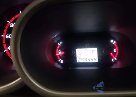 2010 Toyota Matrix S z USA, uszkodzony, nr VIN 2T1LE4EE8AC017985